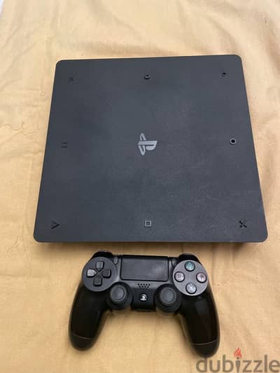 PS4 Slim 1TB used like new كالجديد