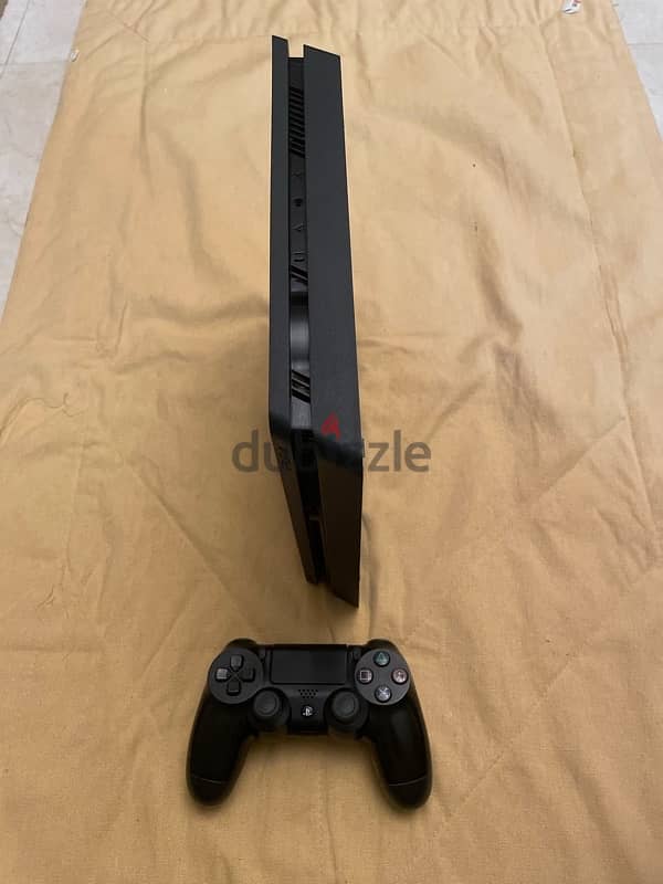 PS4 Slim 1TB used like new كالجديد 2