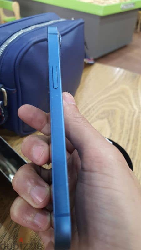 IPhone 13 ( Blue ) 4