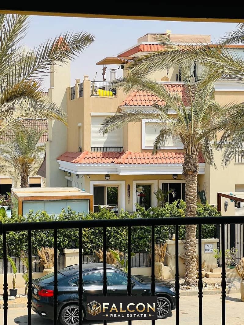 شقه للبيع في كمبوند سراي مدينه المستقبل ( 200م + حديقه 113 م ) بخصم 43% بجوار مدينتي sarai compound 0