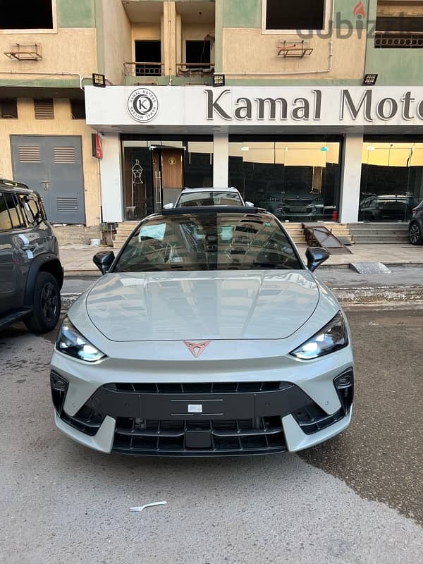 Cupra Leon 2025كوبرا ليون وكيل 0