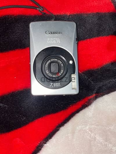 camera canon digital ixus 75