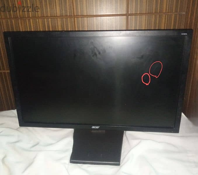 شاشه 24 Acer بجوده hd يوجد فيها مدخل Vega و dvi-d يوجد خدش خفيفة 3