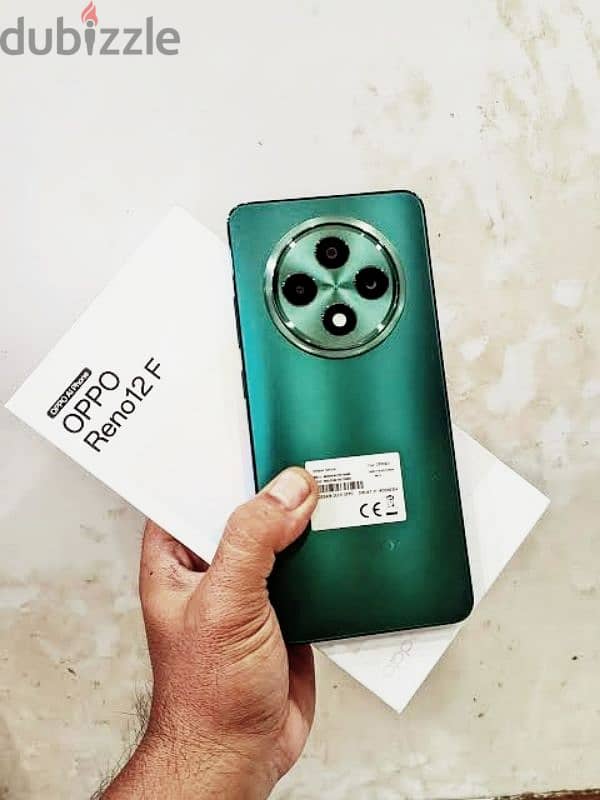 oppo reno 12f 4g 256/8 بحالة ممتازة 0