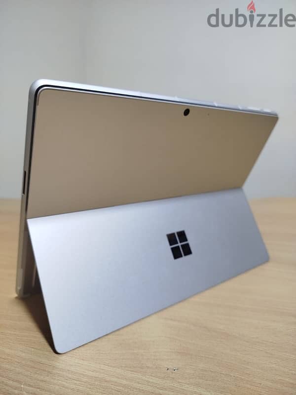 Microsoft surface pro 11 2077 2