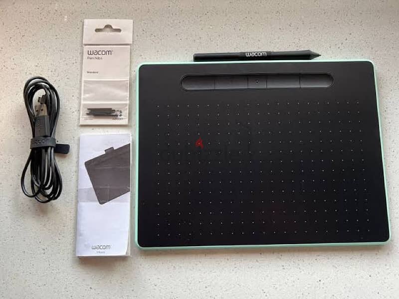 Wacom intous CTL-4100WL Small Graphics Tablet with Bluetooth 1