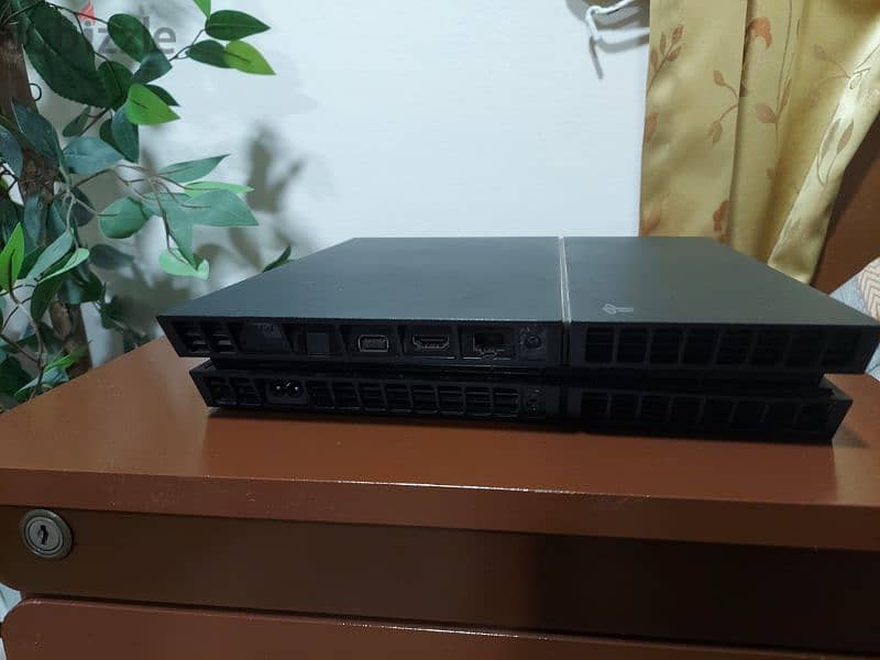 PS4 1TB Fat model 2016 1