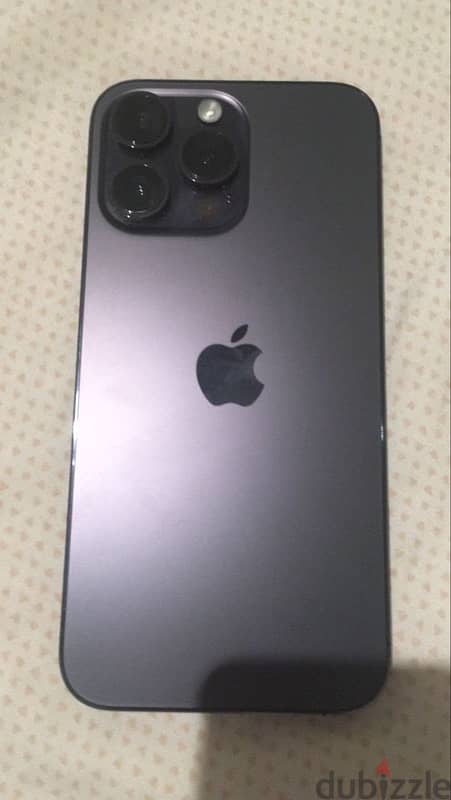 iPhone 15 pro max 100% 5