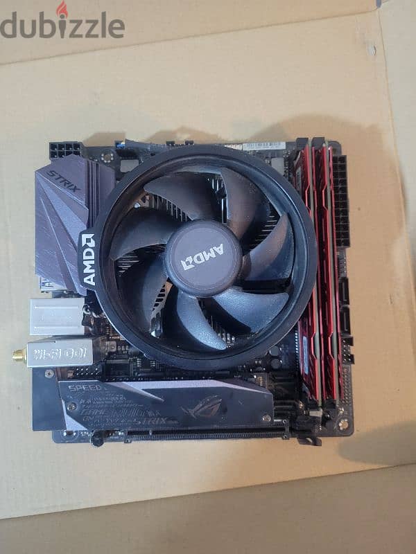 Ryzen 5 3600 + ROG Strix B450-i Gaming + 16gb ram + PSU 1