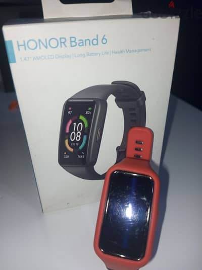 honor band 6 بحالة ممتازة