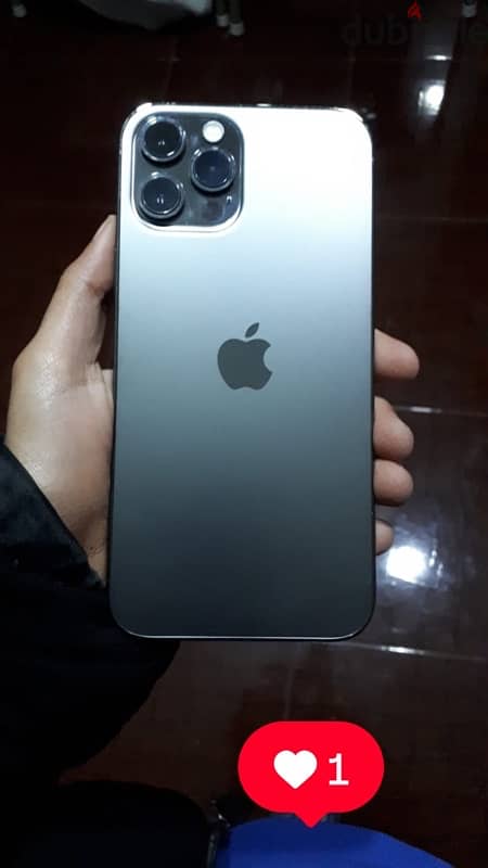 iphone 12 pro maxx 3