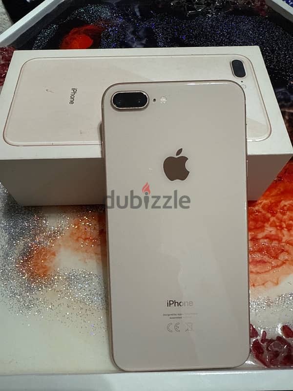 I phone 8 plus  حالة ممتازة 1