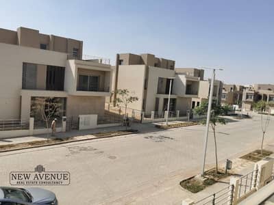 Ready to move Twinhouse in Palm hills new cairo