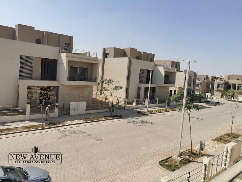 Ready to move Twinhouse in Palm hills new cairo 0