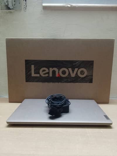 laptop Lenovo IdeaPad 3