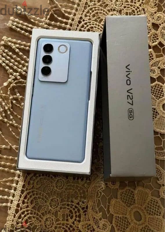 vivo v27 5g بحالة ممتازة جدا 1