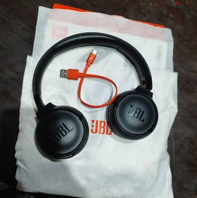 JBL Tune 520BT