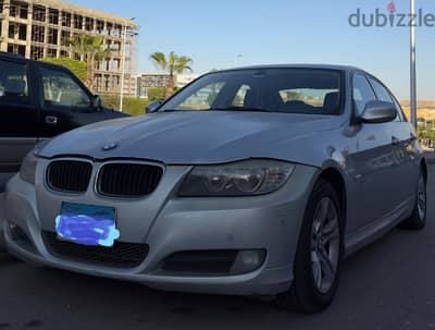 BMW 318 2011 facelift - I Drive