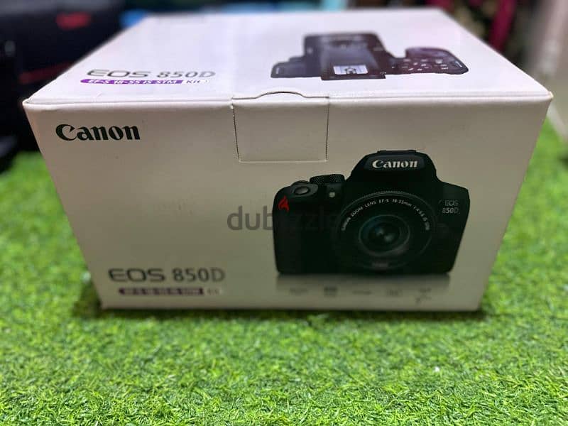 Canon EOS 850D EF-S 18-55 is STM Kit 3