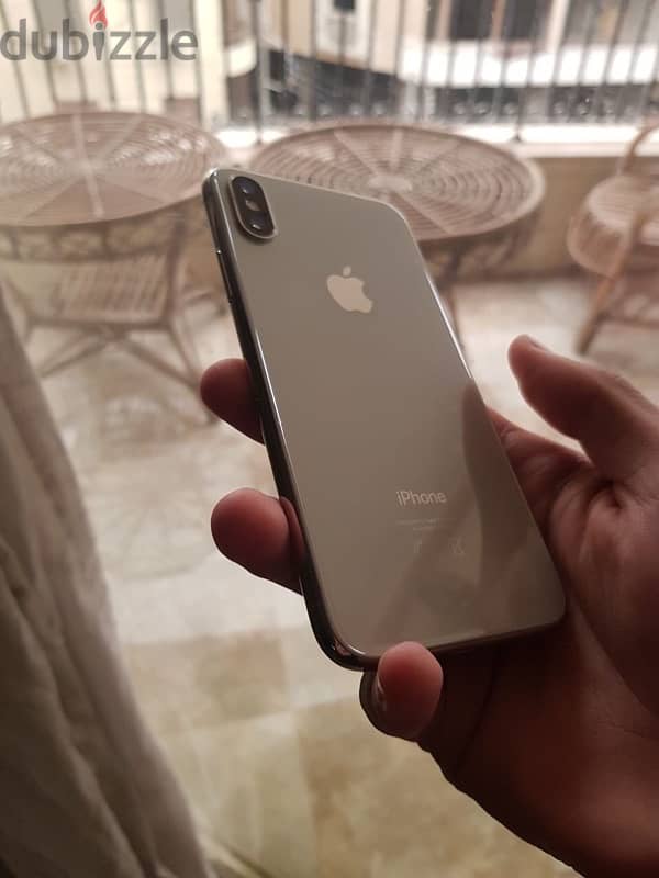 iPhone X 6