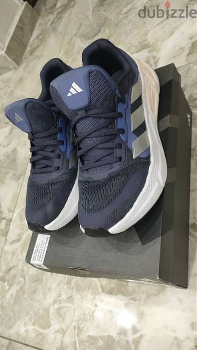 Adidas Questar 2