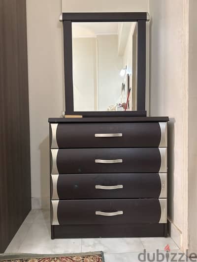 تسريحة  dressing table