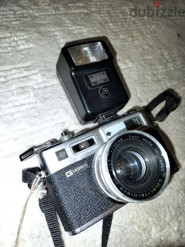 Vintage Yashica Electro 35 GSN/GTN Camerawith Accessories – Excellent 3