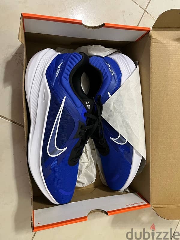 original shose -Nike running size 44 9