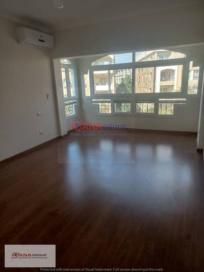 Apartment for rent in Beverly Hills Compound, first stage, Sheikh Zayed  The view is on the square  Area 204 m  Second turn  3 bedrooms, one of them i