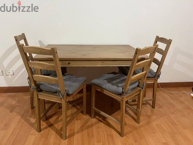 IKEA Dining table with chairs 1