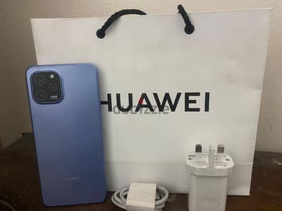 Huawei Nova y61