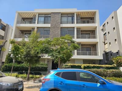 شقه للبيع في كمبوند تاج سيتي التجمع الاول بسعر لقطه و استلام قريب جدا | Apartment for sale in Taj City Compound