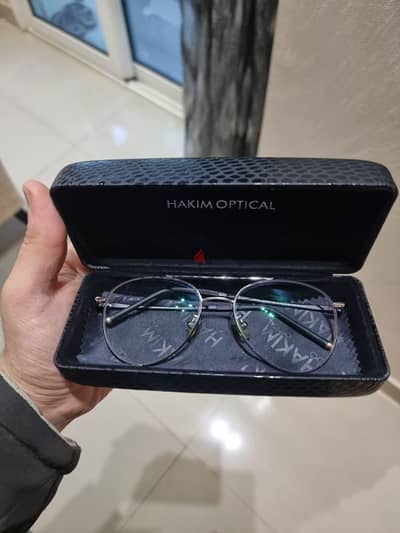 Hakim optical (pilot edition)  نظاره