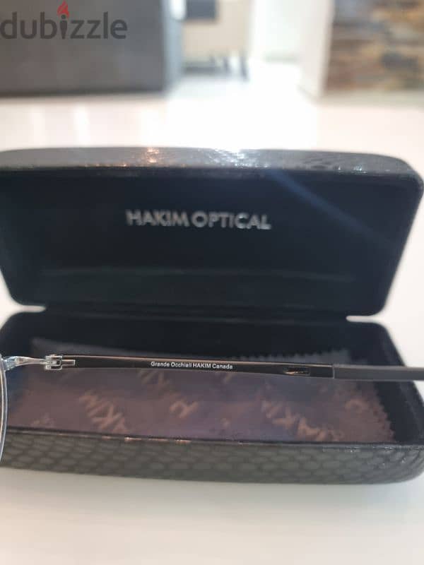 Hakim optical (pilot edition)  نظاره 4