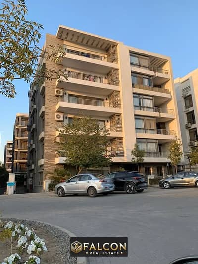 Directly in front of the airport, apartment for sale, area 165 square meters, two minutes from Nasr City and the Fifth Settlement