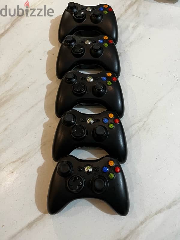 XBOX 360 + 5 controllers 5