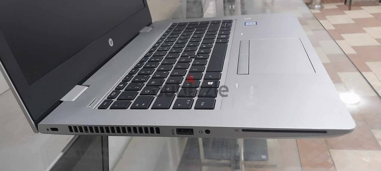 لو بتدور على لاب توب جيل تامن سريع و قوي 16 جيجا رام يبقى Hp 640G5 9