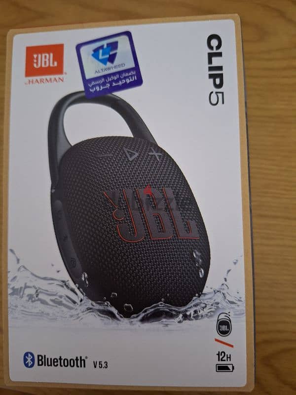 JBL Clip 5 in Black - Portable Bluetooth Speaker 3