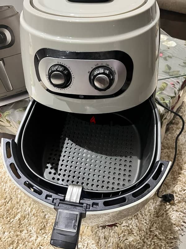 قلاية هوائية air fryer ٩لتر 2