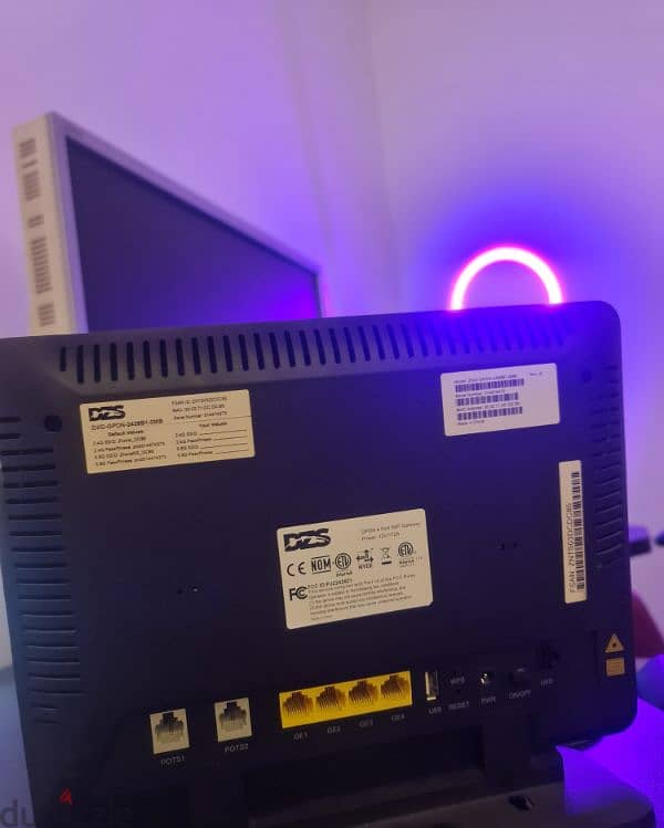 ZNID-GPON-2428B1-0MB راوتر 1