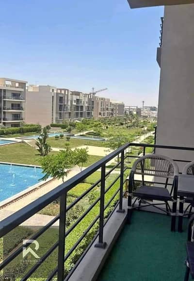 Apartment For Sale, Fully Finished In Fifth Square Compound next to AUC , New Cairo installments Over 8 years.