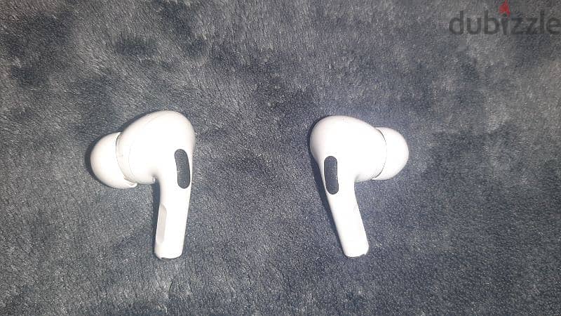 airpods pro generation 1 original 4