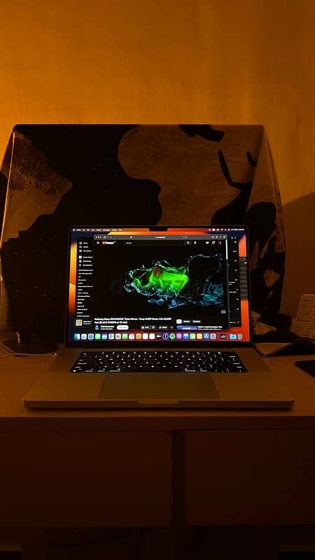 Macbook pro M2 Pro 1 tera silver 16 inch 2