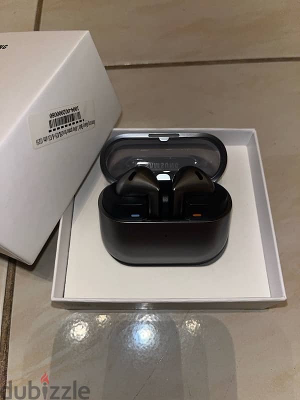 Samsung Galaxy Buds 3 2