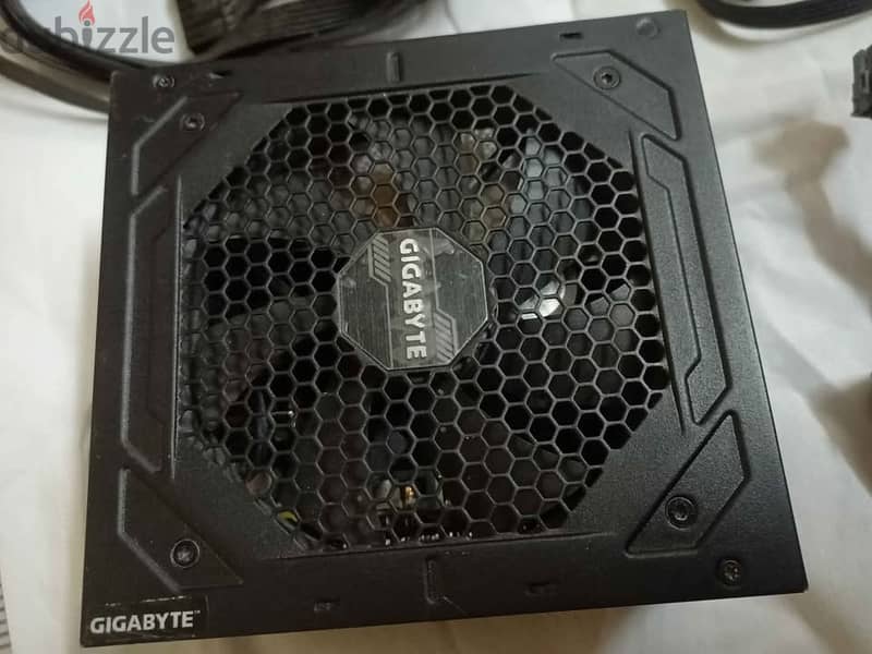 Gigabyte GP-P750GM (80 Plus Gold 750W, Modular, Smart Fan, Smart Power 6