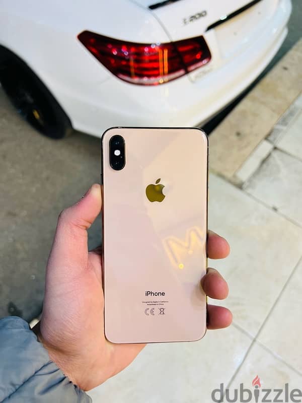 iPhone Xs Max 0