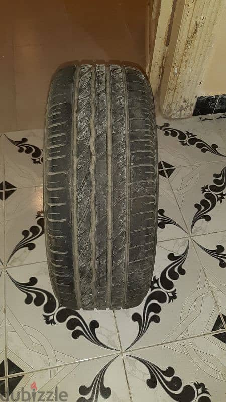 فردة كاوتش 215/50/17 Bridgestone 1