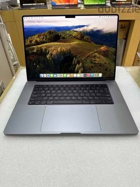 MacBook M2 Pro 16 inch 1