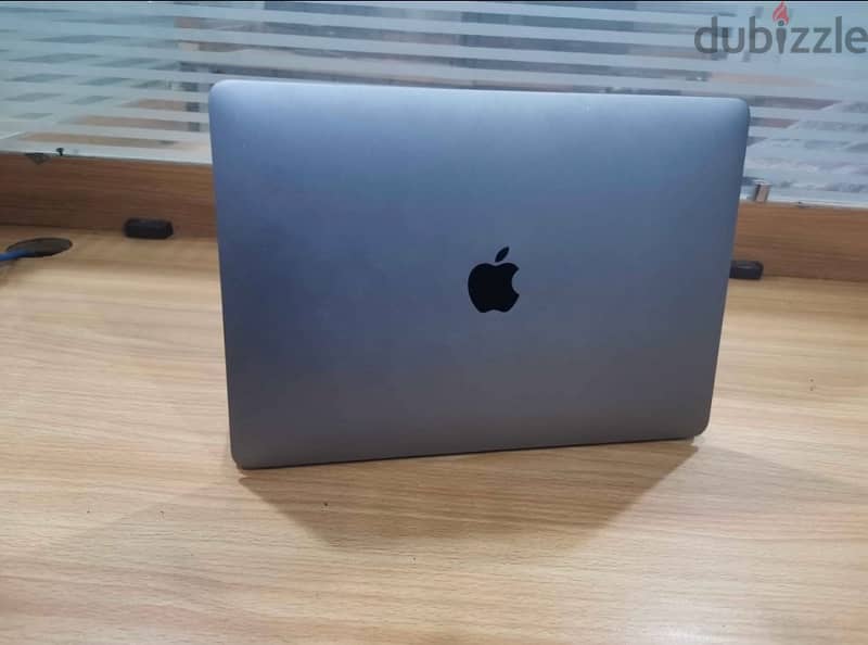 MacBook Pro 2017 0