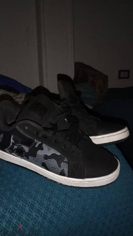 DC shoes for sale 0